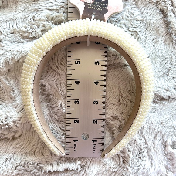 Sincerely Jules Ivory Pearl Headband - Picture 4 of 4